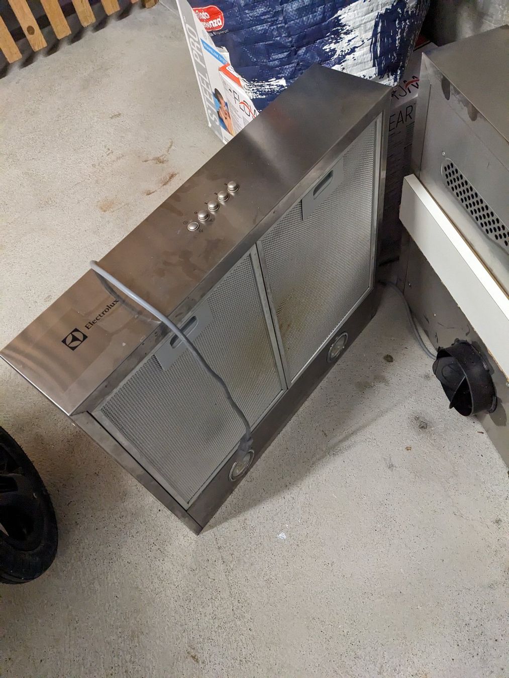 Electrolux Dampfabzug: Electrolux Dampfabzug Einbau, Breite: 55cm – Gebraucht aus St. Gallen von