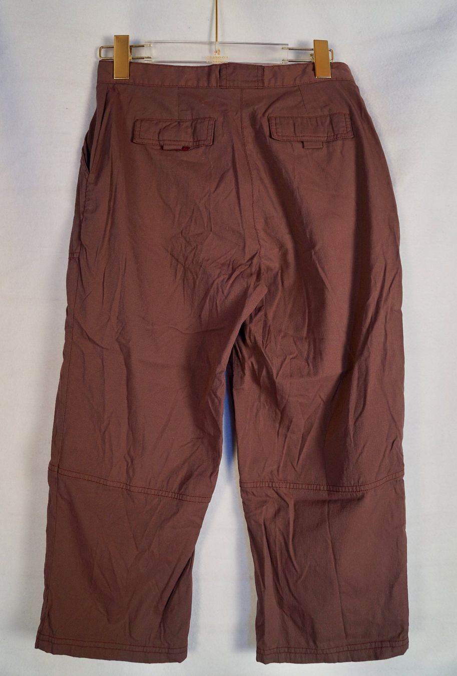 Pantaloni: AIGLE - Pantalon Léger - 38 – Usato da Haute-Nendaz venduto da Violette123 5