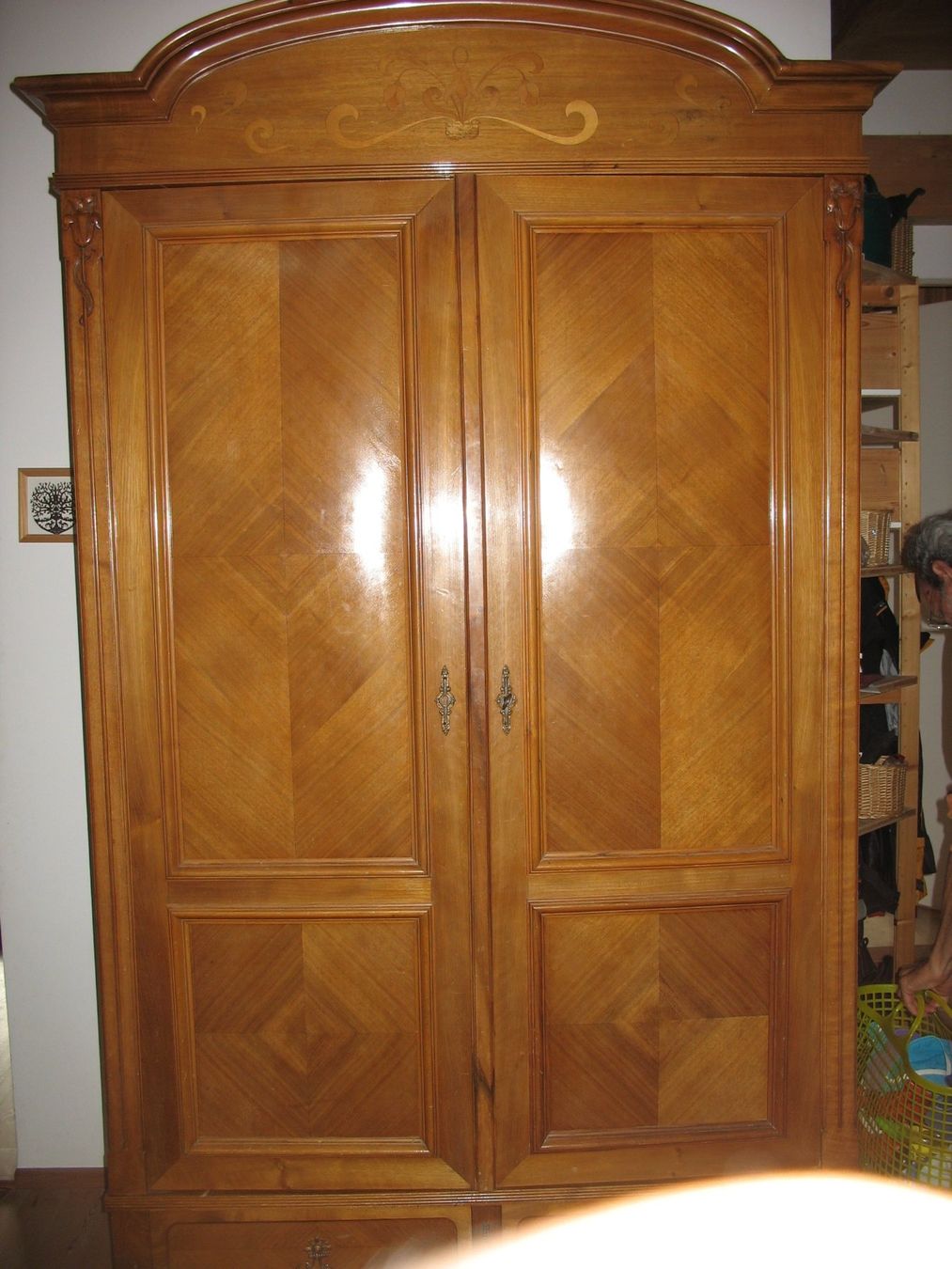 Schränke: Kleiderschrank – Gebraucht aus Elsau von Geissen5 2