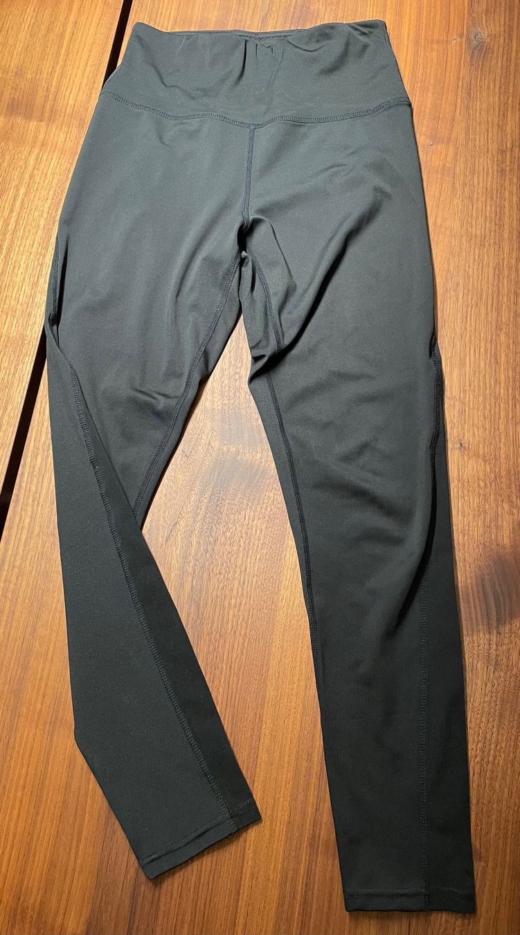 Leggings: South Beach Trainingshose – Neuf (Voir description) à Gümligen par ani_c7v6