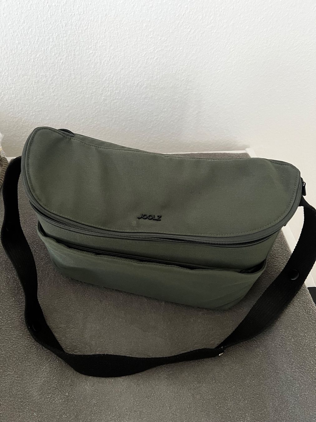 Joolz Borse & Zaini: Joolz Organizer forest green, Kinderwagen Tasche – Usato da St. Gallen venduto da sunnySG