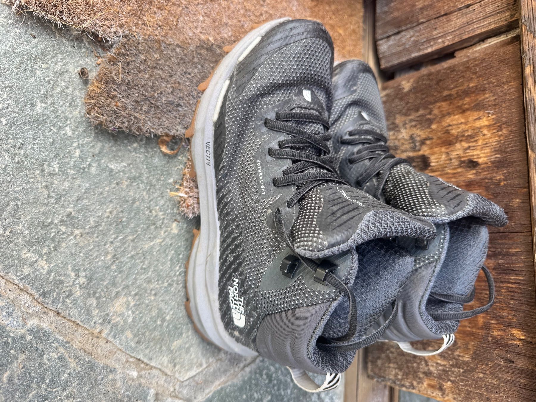 North Face Scarpe da donna: Chaussures hautes the north face – Usato da Haute-Nendaz venduto da Norardini14.