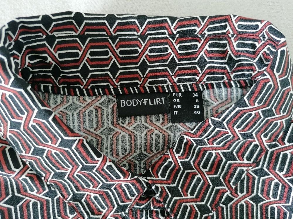 Camicette: Bluse mit Retromuster, Gr. 34, neu – Nuovo e nell'imballaggio originale da Emmen venduto da Tigerlady 5