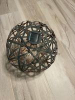 Solarleuchte Kugel Metall geflochten