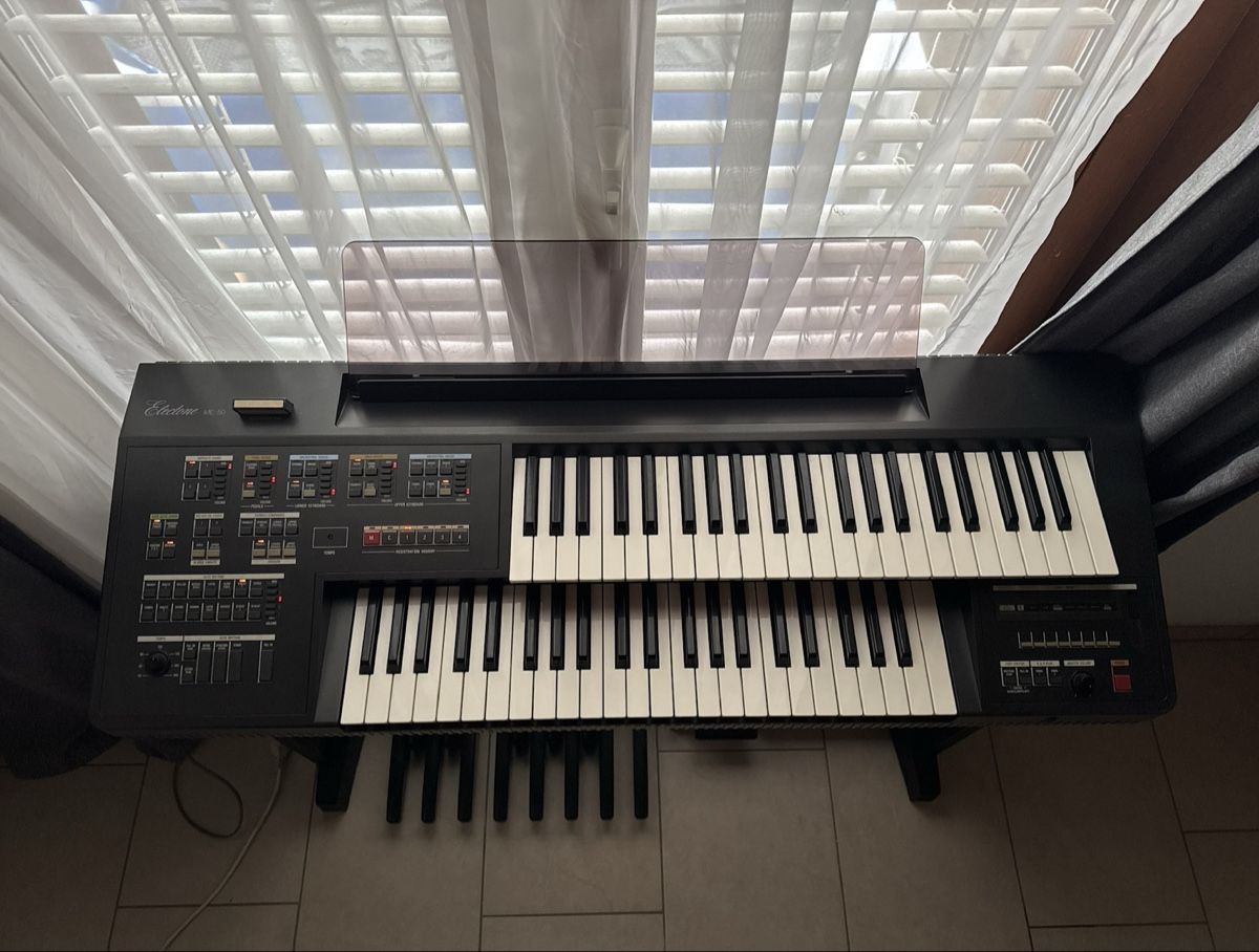 Strumenti musicali: Elektrische Orgel – Usato da Oberhelfenschwil venduto da ale_pkp9