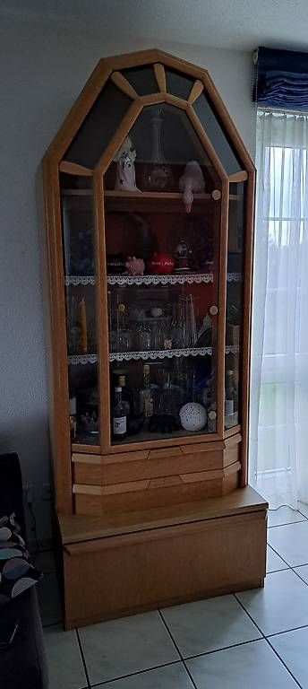 Vetrine: Vitrinenschrank – Usato da Hägendorf venduto da NoelVerkauft 1
