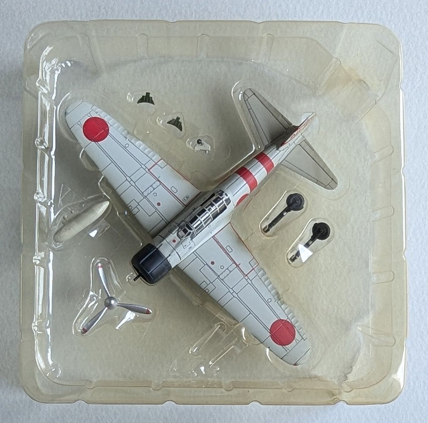 Modellbausätze & Standmodelle: Dragon Wings A6M2 Type 21/22 Zero, Modellflugzeug, 1/72 – Neu (gemäss Beschreibung) aus Olten von J.Cooper58 1