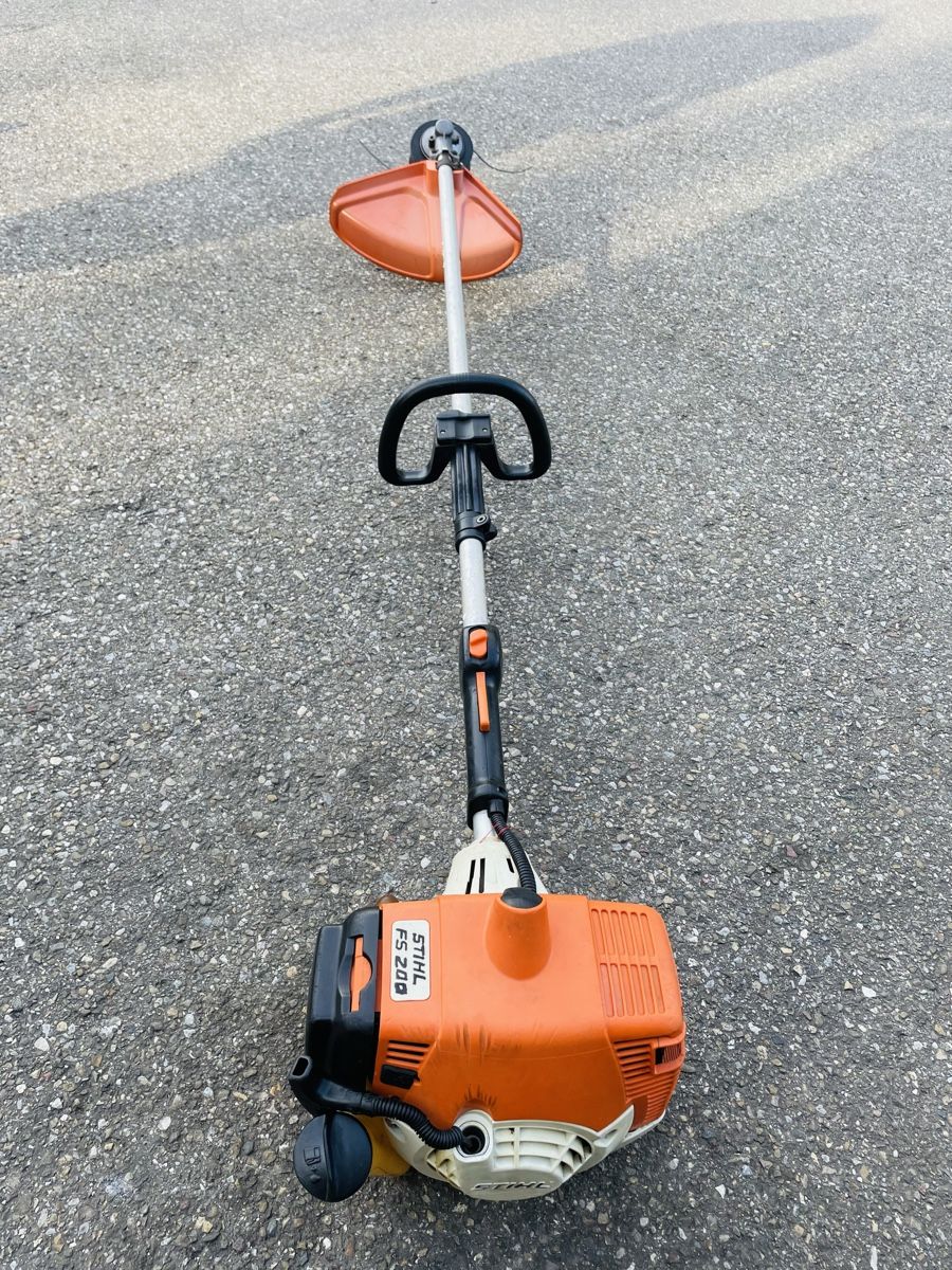 Stihl Tutti gli attrezzi: Rasentrimmer Stihl FS 200 – Usato da Würenlos venduto da Shop_Shop 4