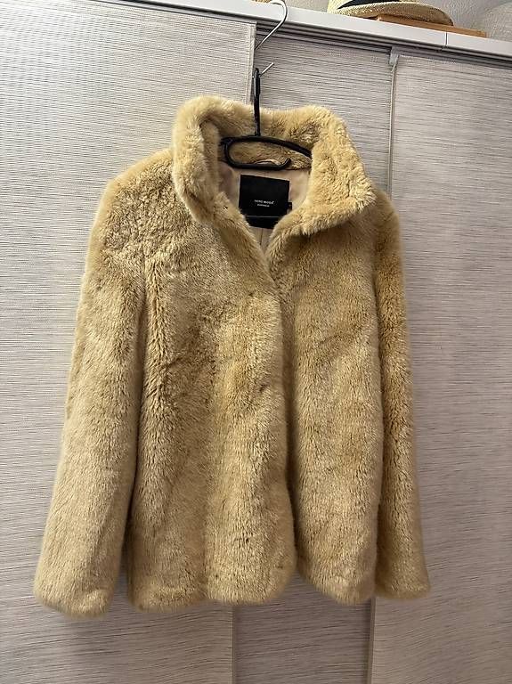 Vero Moda Giacche: Kunst-Fell Jacke Damen Große S – Usato da Thürnen venduto da Yaroc