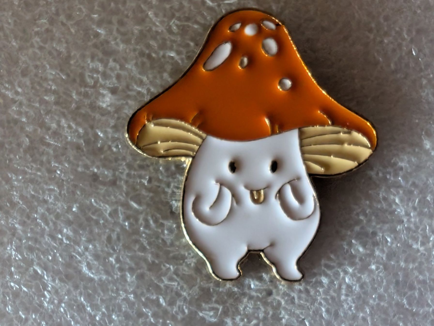 Placchette & Badge: Ansteckpin 96: Pilz – Usato da Oppligen venduto da Pin-Fall-Shop