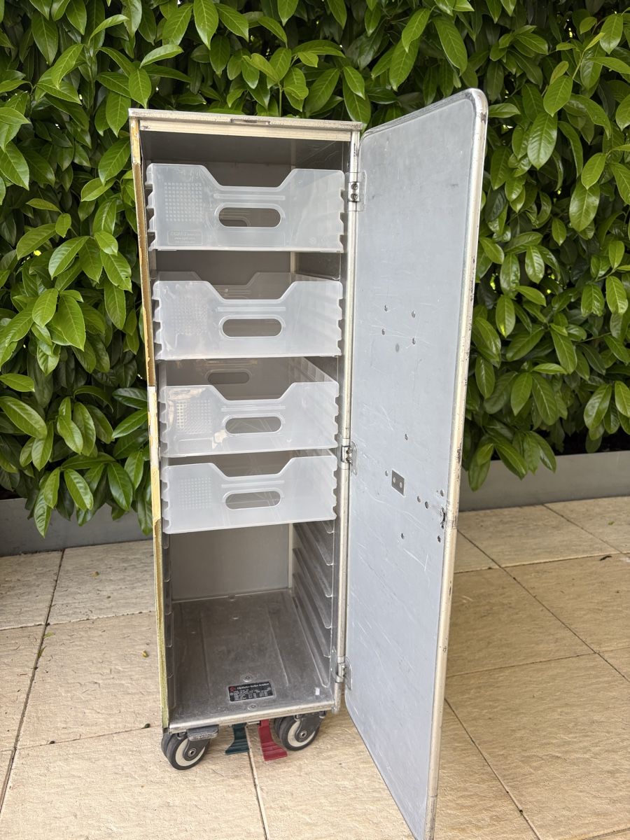 Altro in Aeronautica: Airline Trolley Swiss – Usato da Bösingen venduto da happy1 1