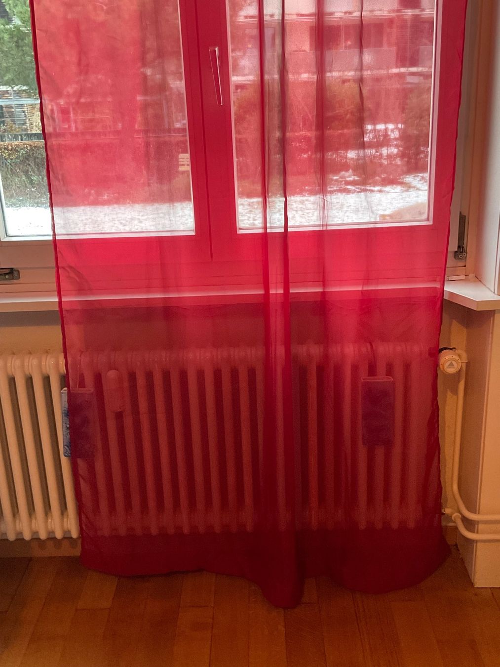 Vorhänge: Vorhang , weinrot. – Neu (gemäss Beschreibung) aus Bern von jas_8tz2 1