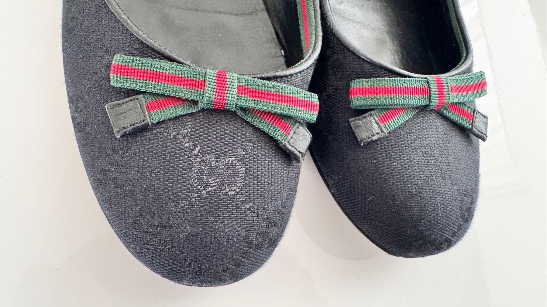 Gucci Scarpe da donna: Gucci Schwarze Ballerinas Gr. 38.5 – Usato da Gossau SG venduto da MirjamVF
