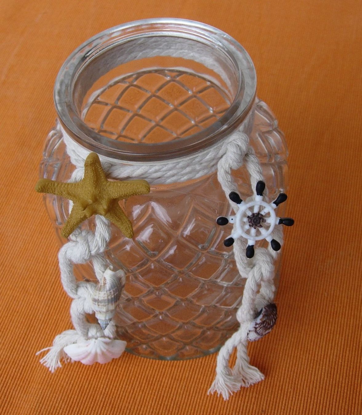 Vase & Récipients: VASE – D'occasion à Basel par Grbina64