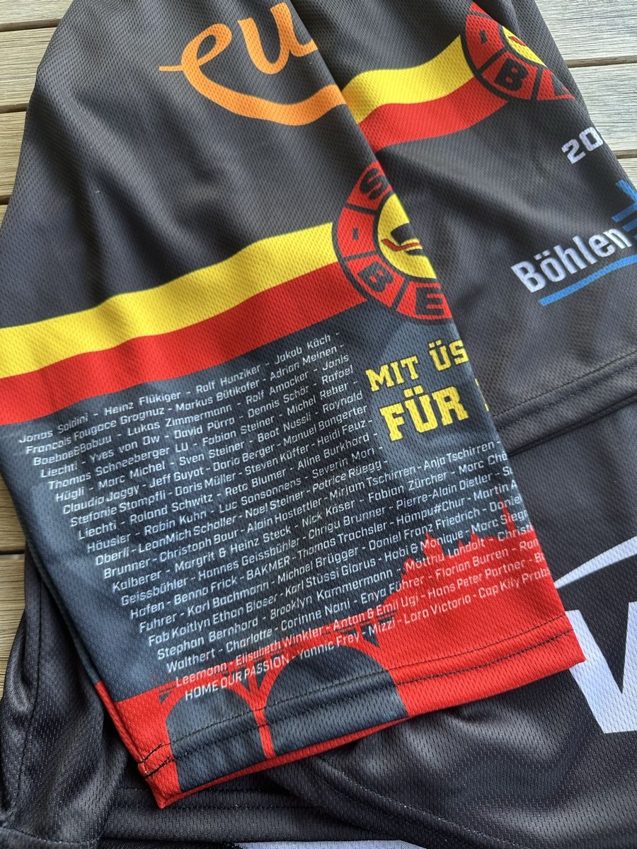 Maillots de corps & Pantalons: SC Bern Trikot Neu – Neuf avec emballage d'origine à Bolligen par naskapi 2