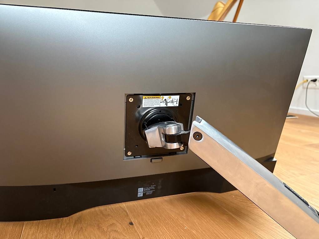Dell Monitor: Monitor DELL U2719D & Ergotron LX – Usato da Dübendorf venduto da helenlisa