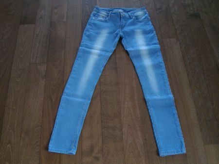 Jeans Hellblau Gr. 36
