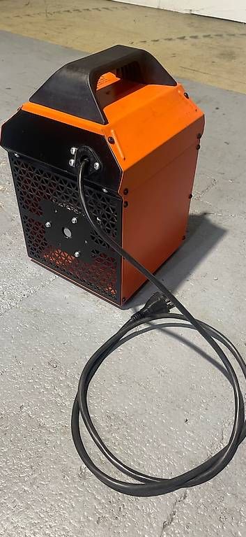 Radiatori: Chauffage électrique  – Usato da Yens venduto da Longwayhome 2