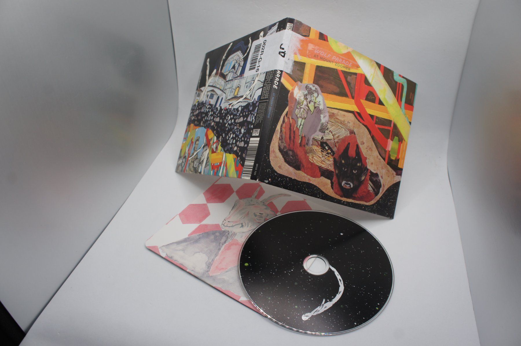 CD: CD Wolf Parade – At Mount Zoomer – Usato da Ernetschwil venduto da luisvonerni