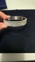 Neuwertiges Armreif mit Strass Steinen,  SWAROVSKI