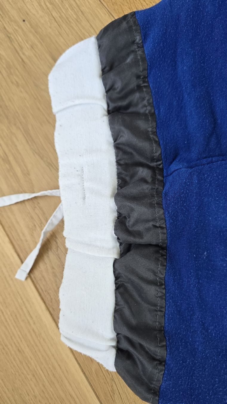 Pigiami: wasserdichte Pyjama Hose 110/116 – Usato da Fehraltorf venduto da jNeher 1