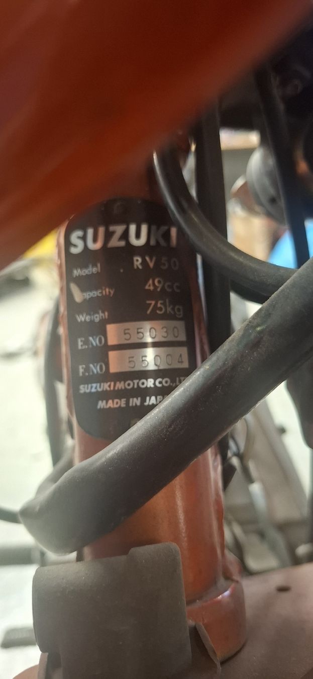 Suzuki Scooters: Suzuki RV 50 – Défectueux à Eschenbach LU par Meg_sbc8 3