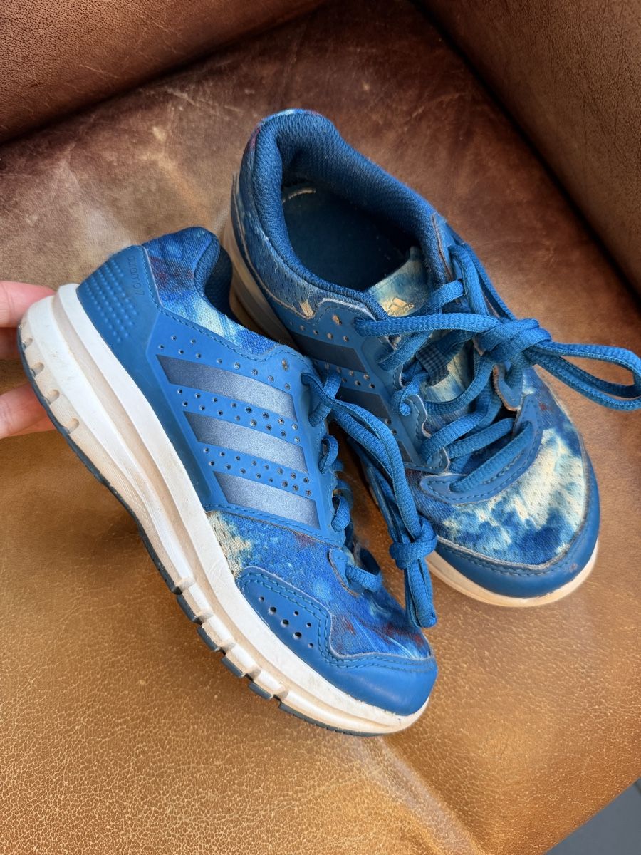 Adidas Scarpe per ragazzi: Adidas Sneakers Turnschuhe  – Usato da Obfelden venduto da tan_9lj9 1
