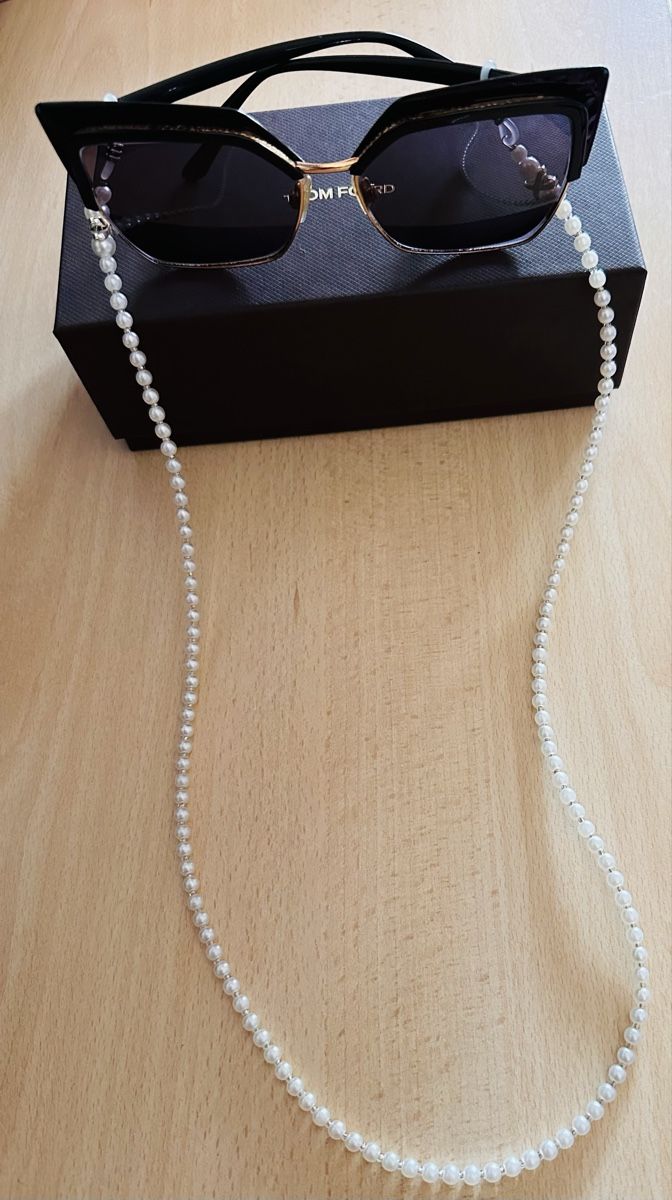 Altro in  Abbigliamento & Accessori: Brillenkette mit Perlen – Nuovo e nell'imballaggio originale da Zürich venduto da Fabrizio1978 3