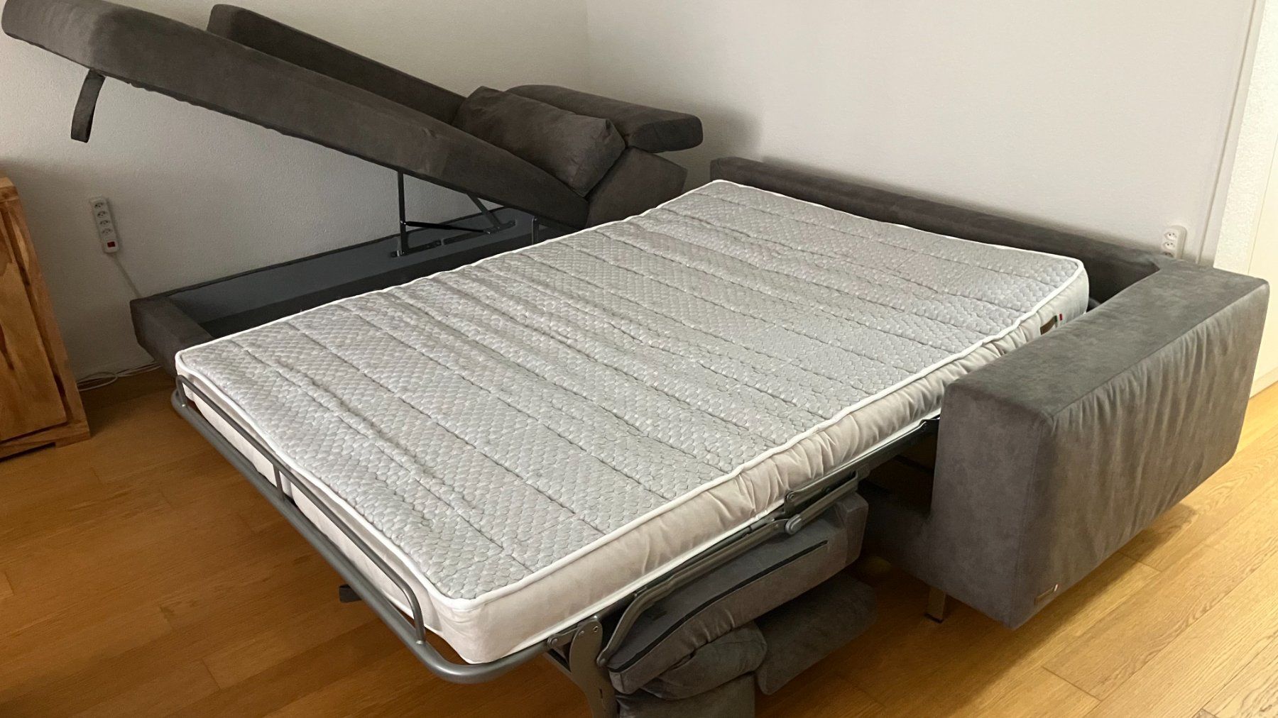 Divani: Ecksofa mit Bettfunktion, echter Matratze, Bettkasten – Usato da Wabern venduto da koe_97bw 4