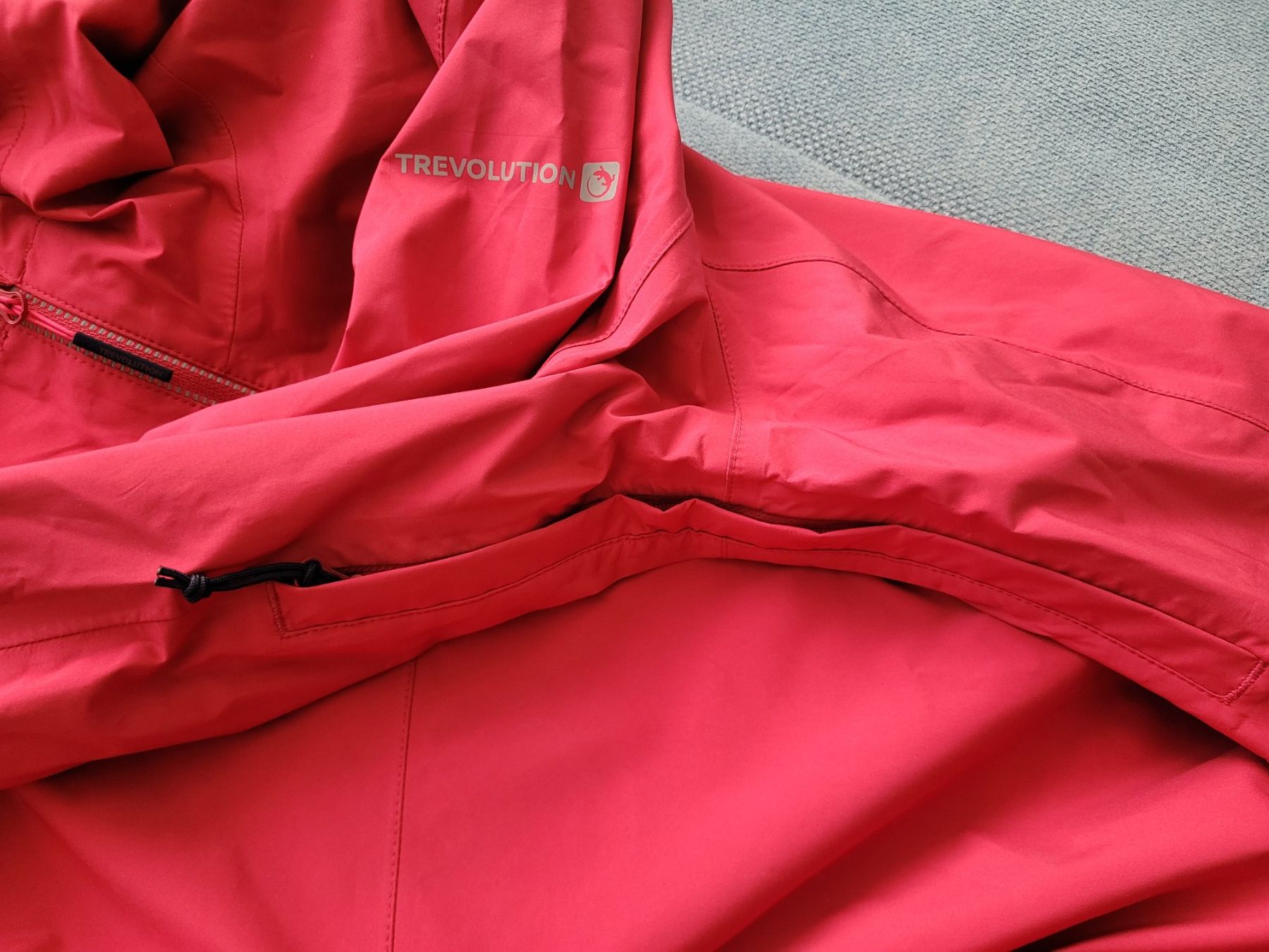 Trevolution Giacche: Regenjacke – Usato da Sevelen venduto da Motchi 2