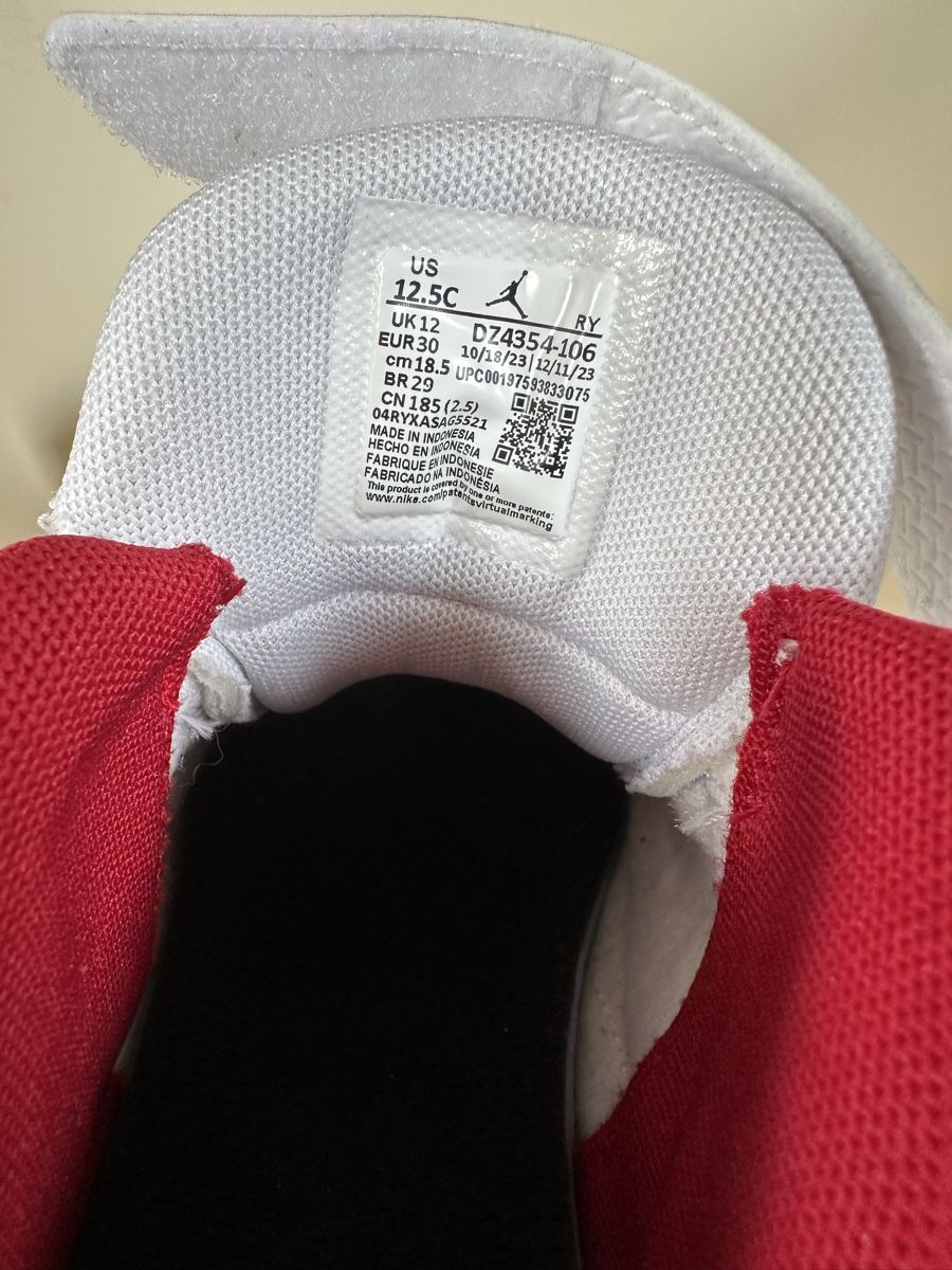 Jordan Scarpe per ragazzi: Jordan Max Aura 5 Kids Sneaker size 30 – Nuovo (secondo la descrizione) da Zürich venduto da Heisenberg27 6