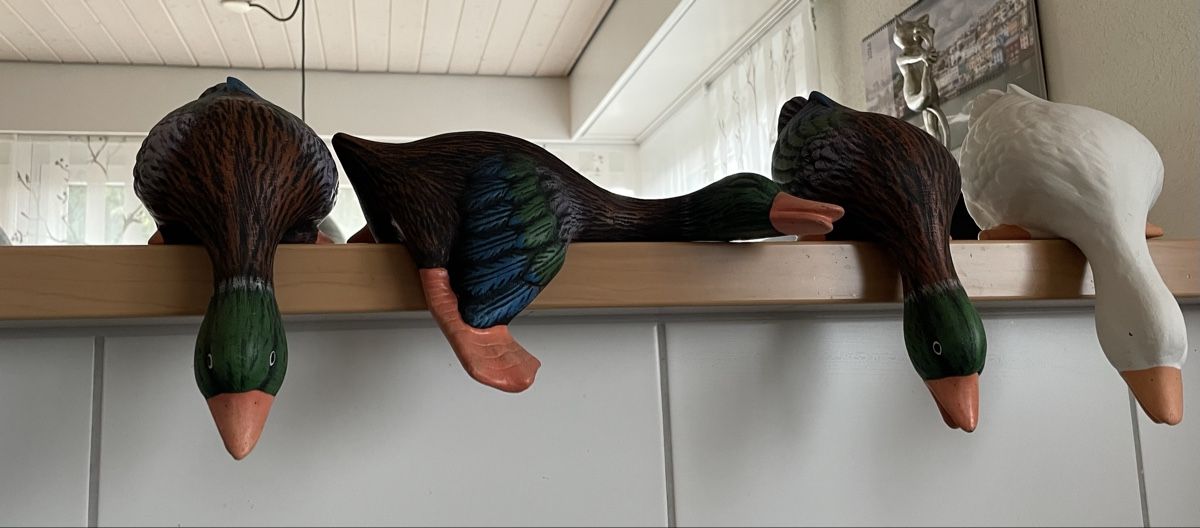 Tutte le decorazioni: Keramikfiguren, 4 Stk., Enten, Kantenhocker – Usato da Bubendorf venduto da Yoru 3