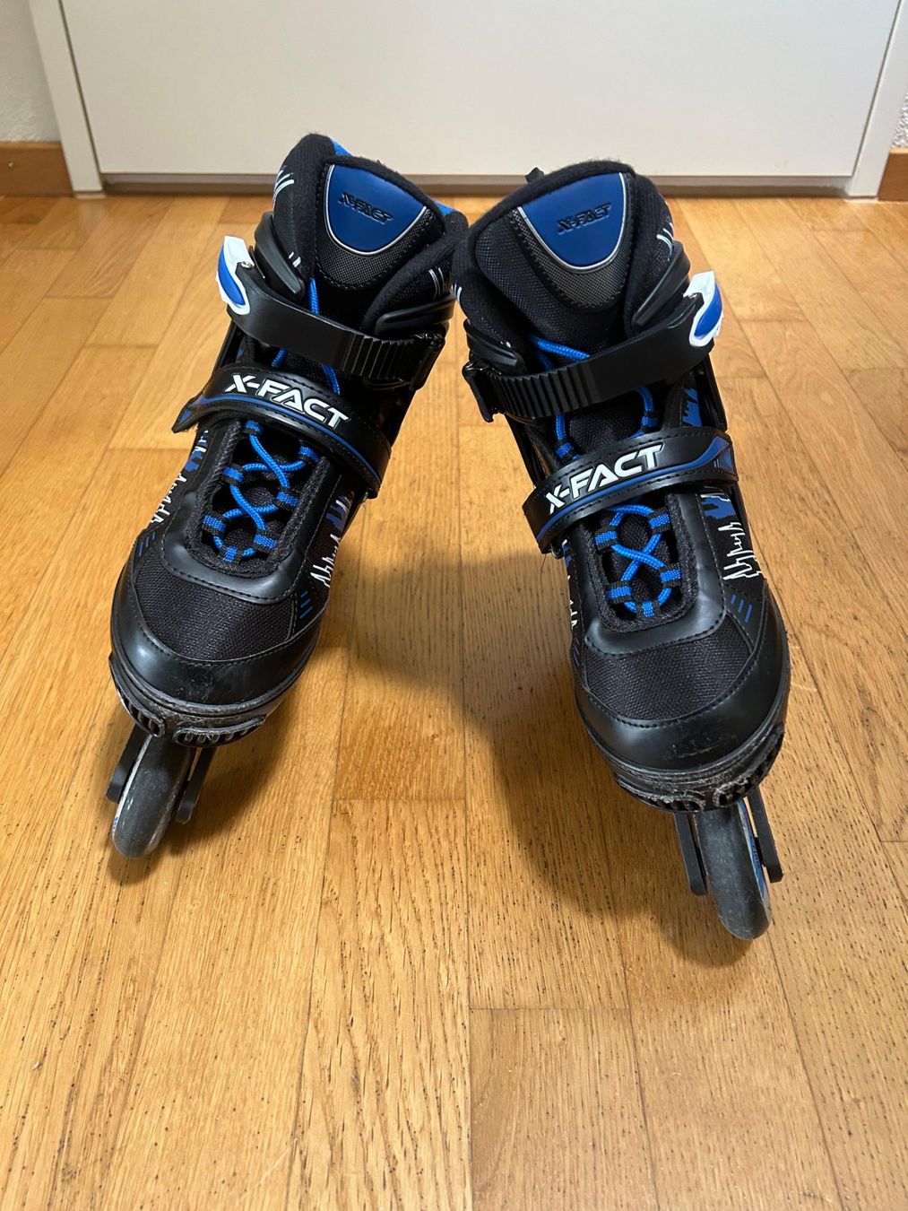 Pattini in linea & Pattini a rotelle: Inlineskates 37-40 evtl41 verstellbar – Usato da Zug venduto da Nick.Egeter 2