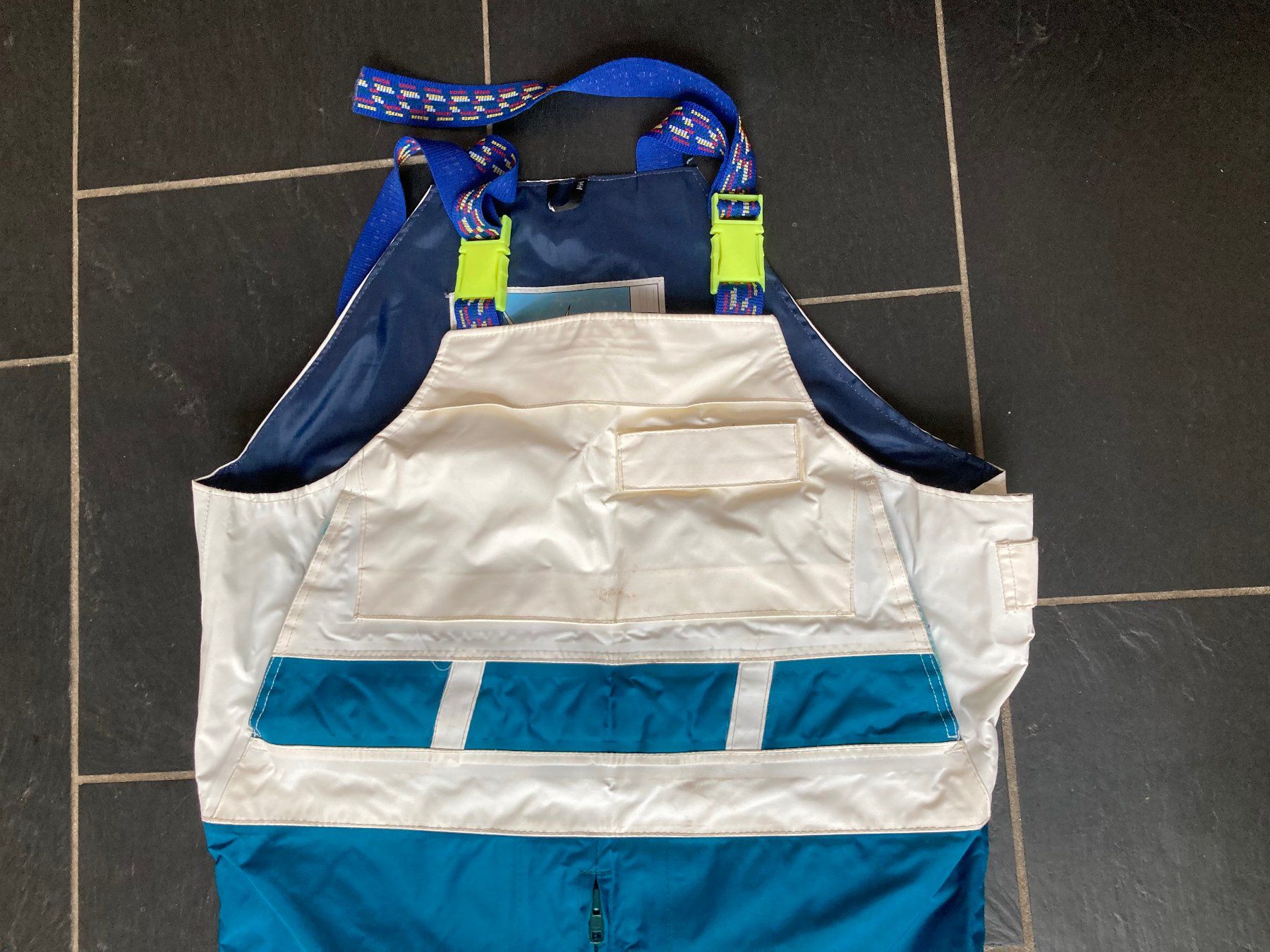 Costumes: Allwetteranzug Segelboot Helly Hansen – D'occasion à Neftenbach par Janusch01 2