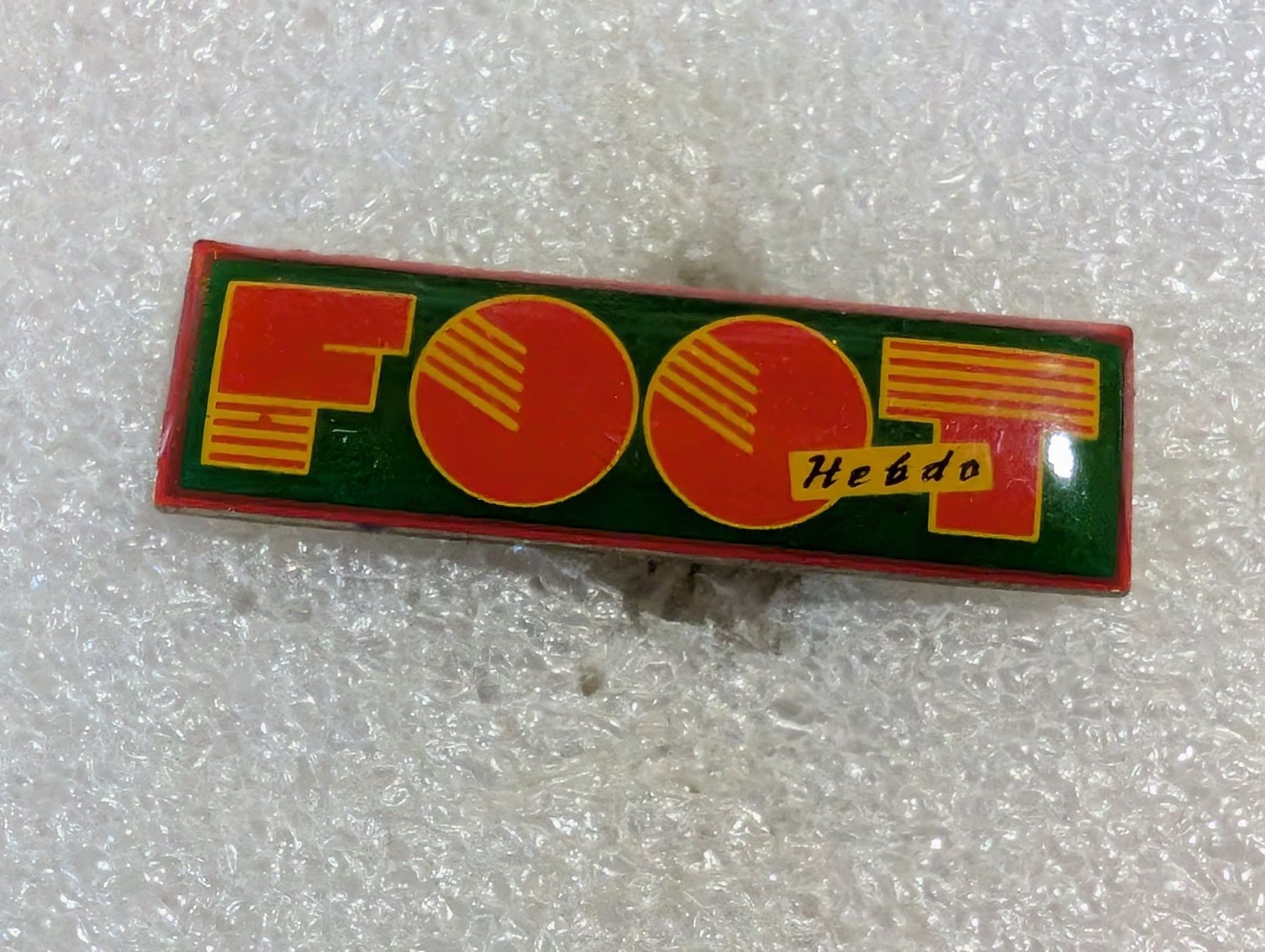 Plaketten & Abzeichen: Ansteckpin 97: Foot – Gebraucht aus Oppligen von Pin-Fall-Shop