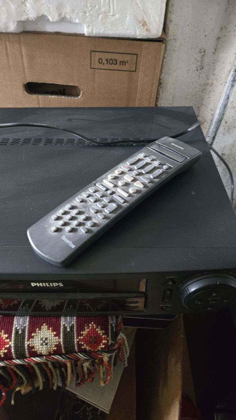 Philips Registratori: Philips VR 258 Videorecorder - Nostalgie pur! – Usato da Uzwil venduto da BrokiFloh 3
