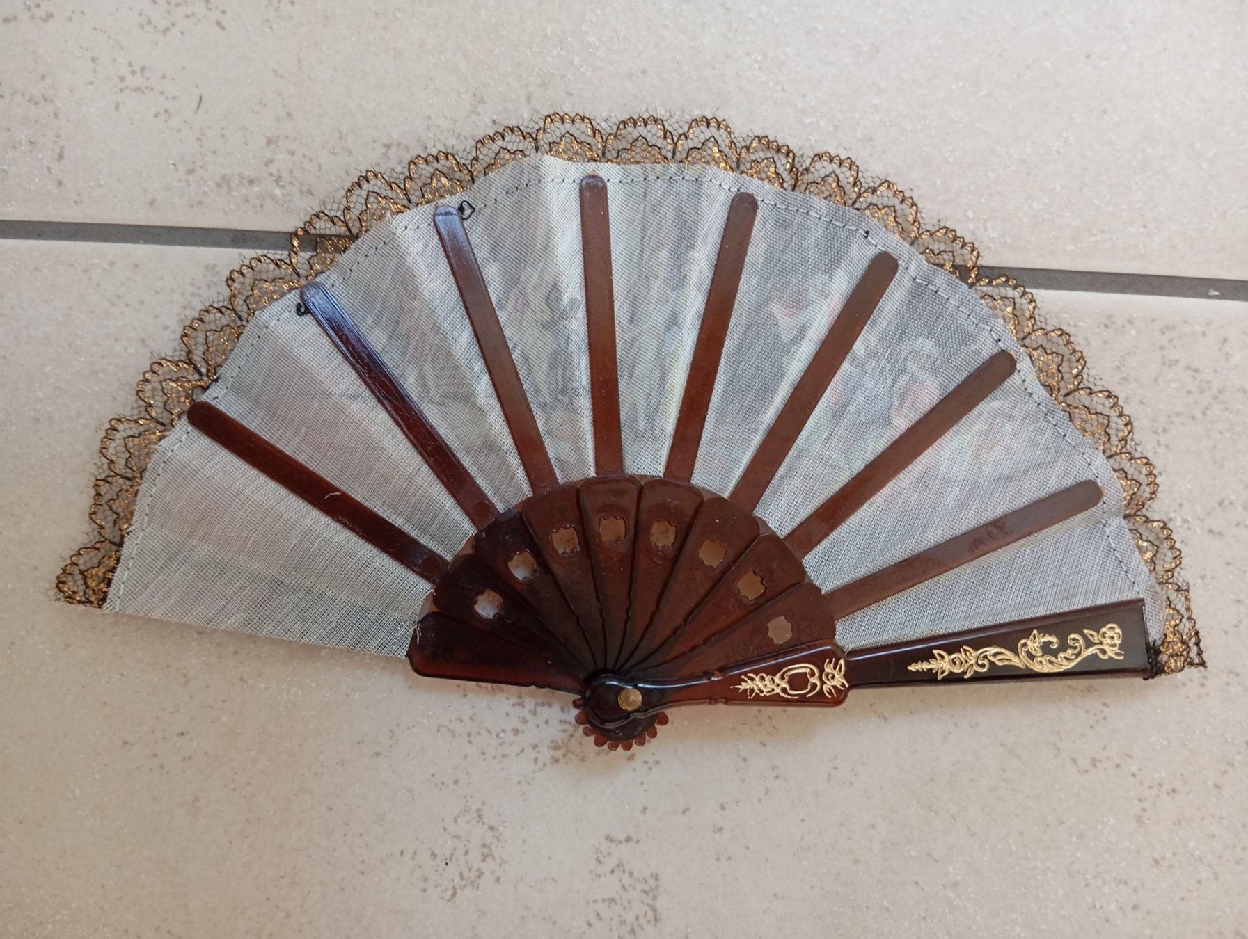 Tutte le decorazioni: 3 Handfächer Vintage – Usato da Oberägeri venduto da baerghuus 6