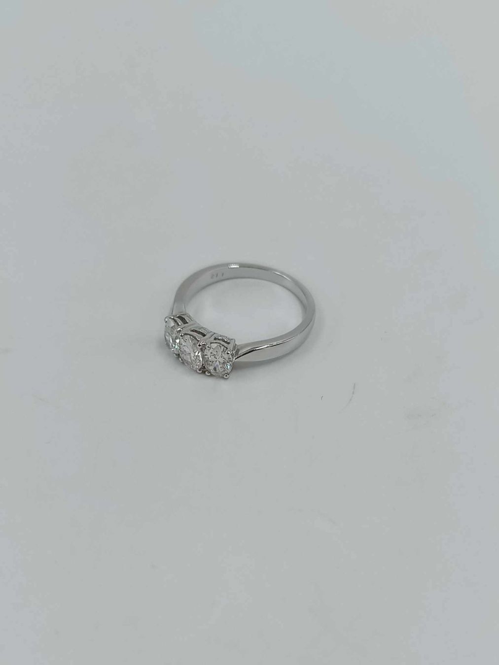 Ringe: DIAMANTRING IN 750 WEISSGOLD – Gebraucht aus Luzern von EdiGem 4