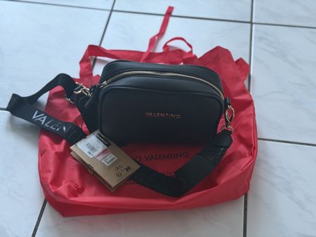 Borsa Valentino nera a tracolla – nuova con etichette