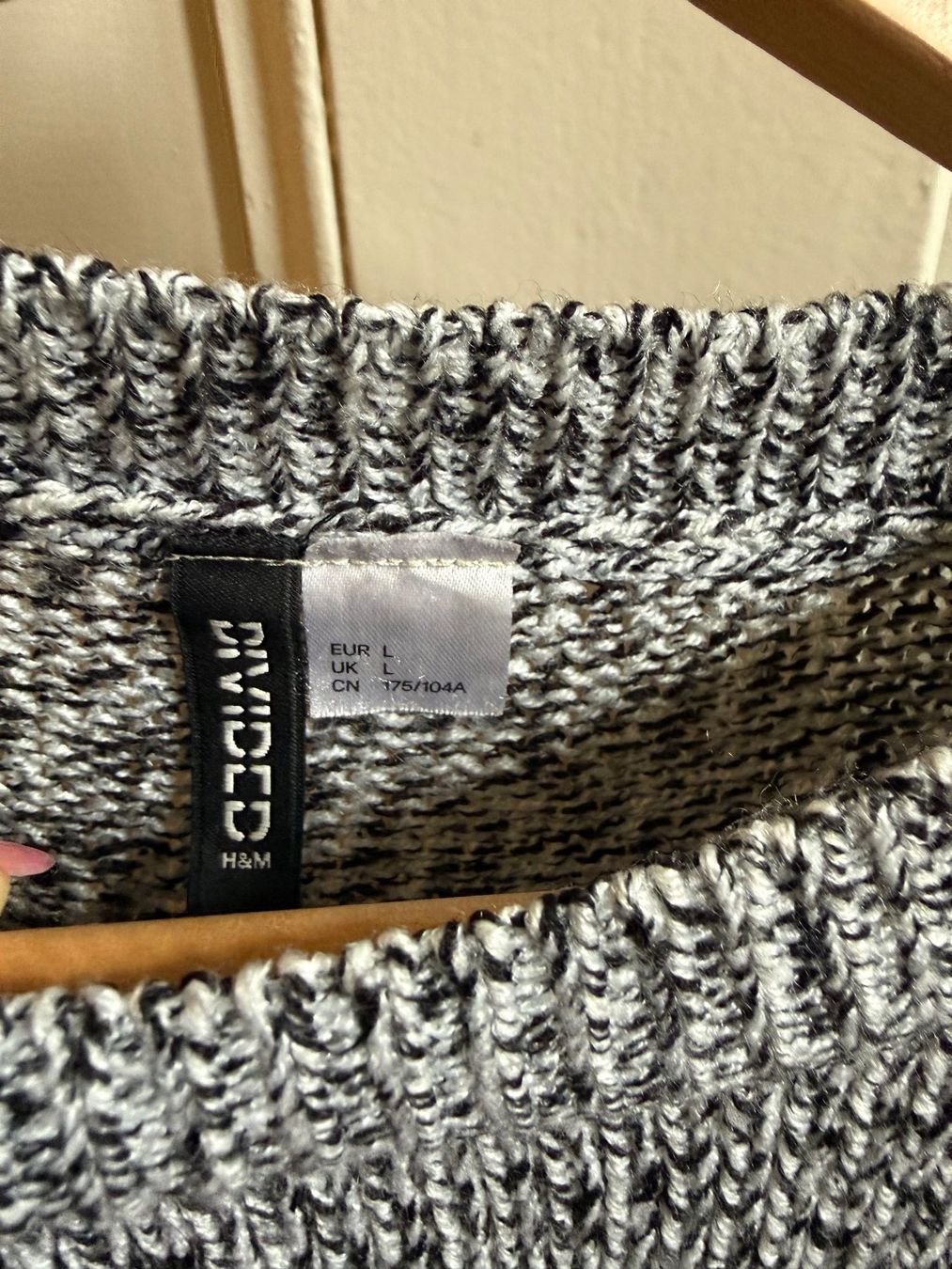 H&M Pulls & Sweat-shirts: Pull H&M Divided Taille L – Neuf (Voir description) à Erlach par migdep985 2
