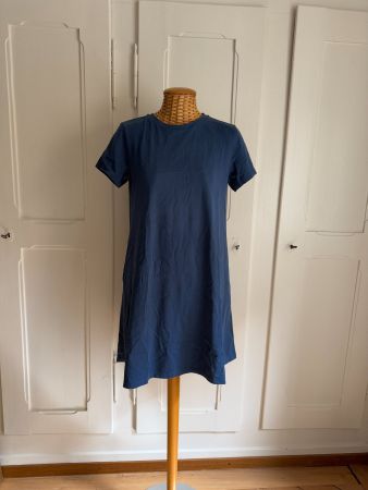UNIQLO - Kleidchen blau schwingend S