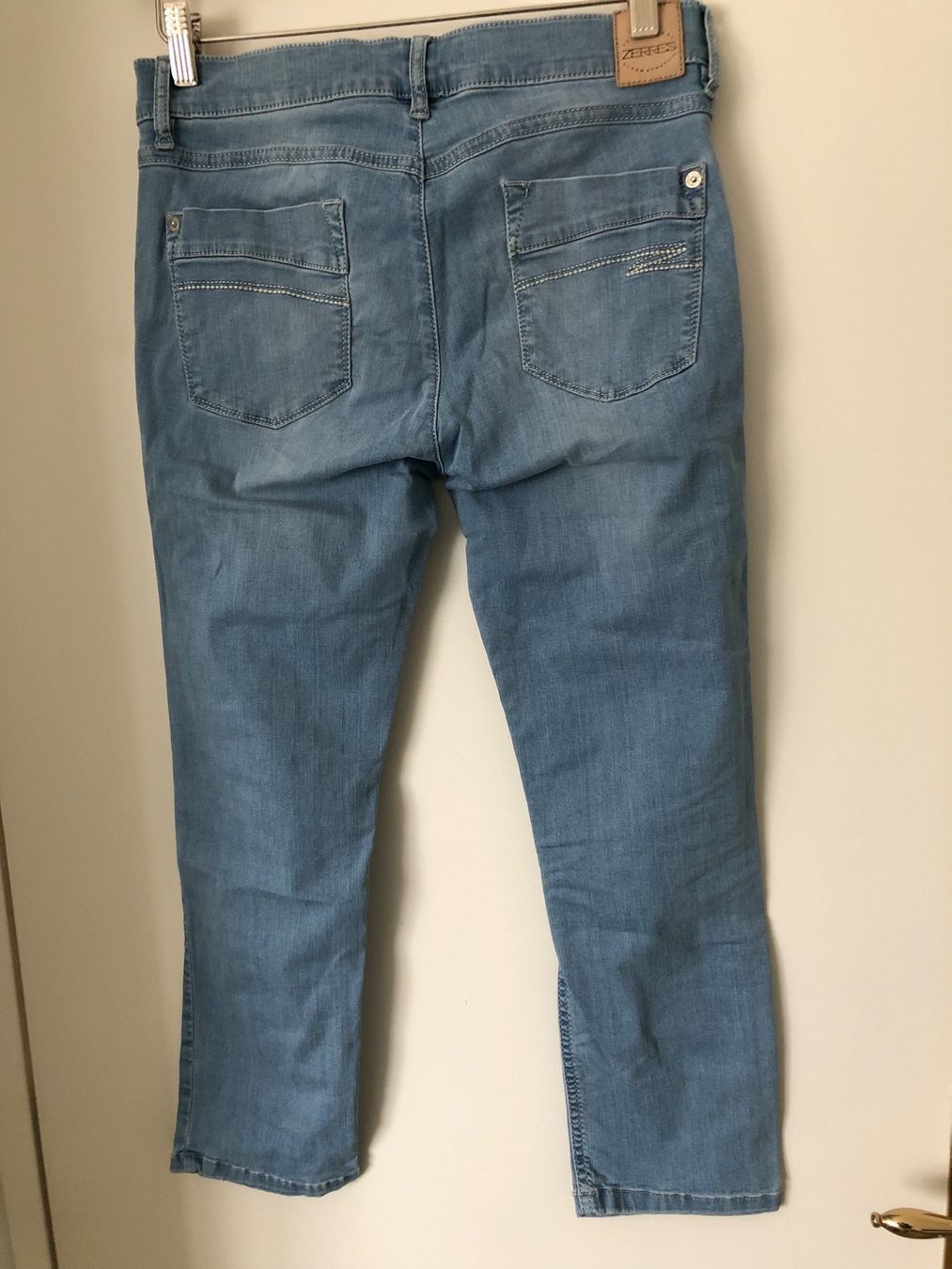 Jeans: Jeans – Nuovo (secondo la descrizione) da Arlesheim venduto da leyRum4.5 3