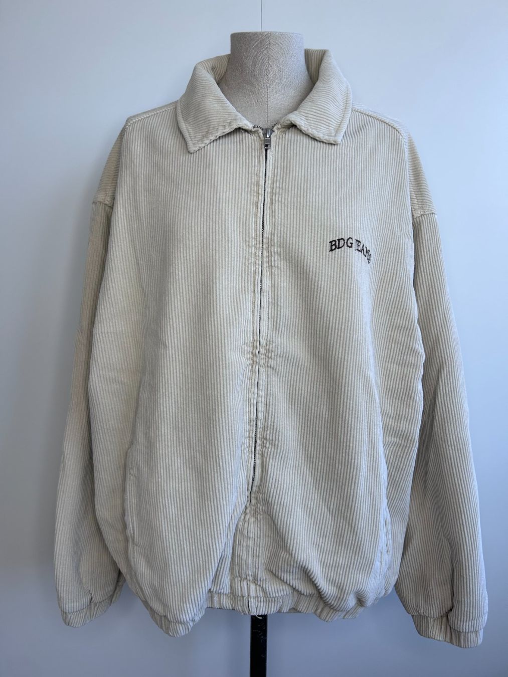 Urban Outfitters Giacche: BDG Urban Outfitters Cord Bomber Jacket – Usato da St. Gallen venduto da look-twice