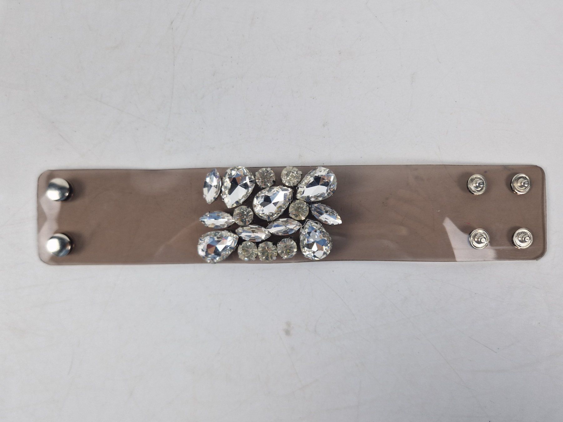 Armbänder & -reifen: Armband Modeschmuck transparent mit Srassensteinen – Gebraucht aus Muhen von Restwert_Muhen 2