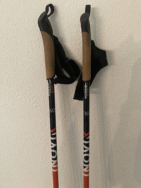 Bâtons de ski: Bâtons de ski de fond – D'occasion à Colombier NE par gue_sm27