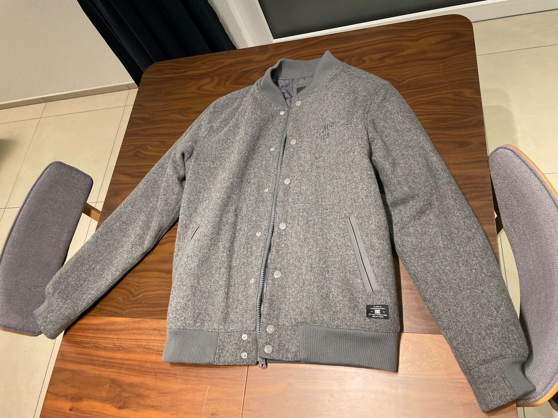 DC shoes Jacken: DC Shoes - Jacke - Grösse S – Gebraucht aus Tuggen von Dex8055