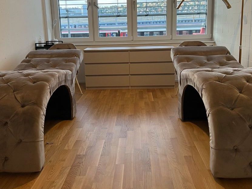 Lettini & sedie per cosmetici: Kosmetik / Wimpern liege set – Usato da Zürich venduto da ale_6jll