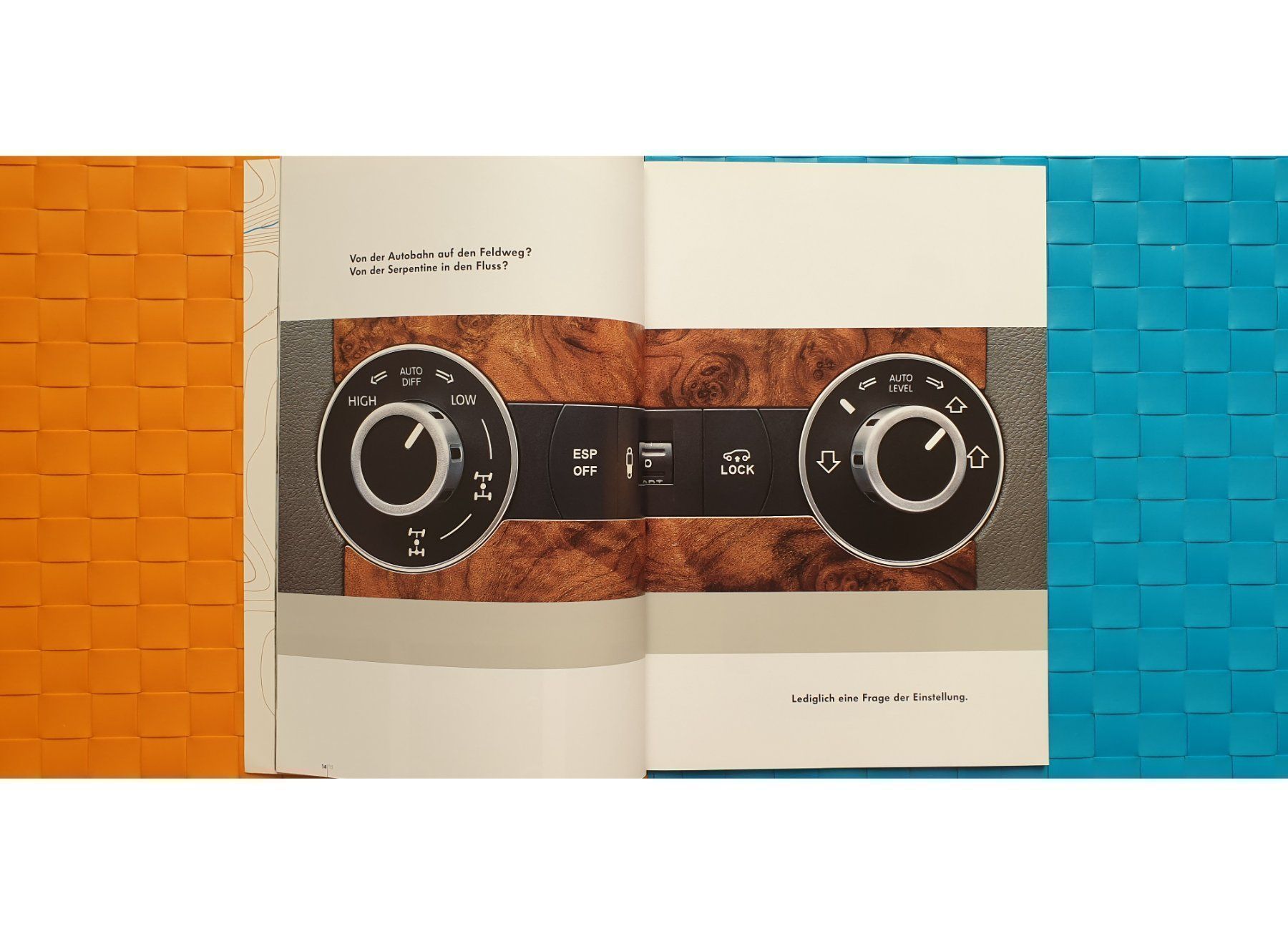 Riviste & Magazine: VW TOUAREG 2005 - Prospekt / Katalog – Usato da Viganello venduto da CARLiteratur 4