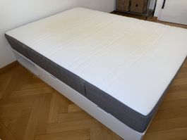 IKEA Bettgestell mit Schubladen inkl. Matratze 140cm x 200cm