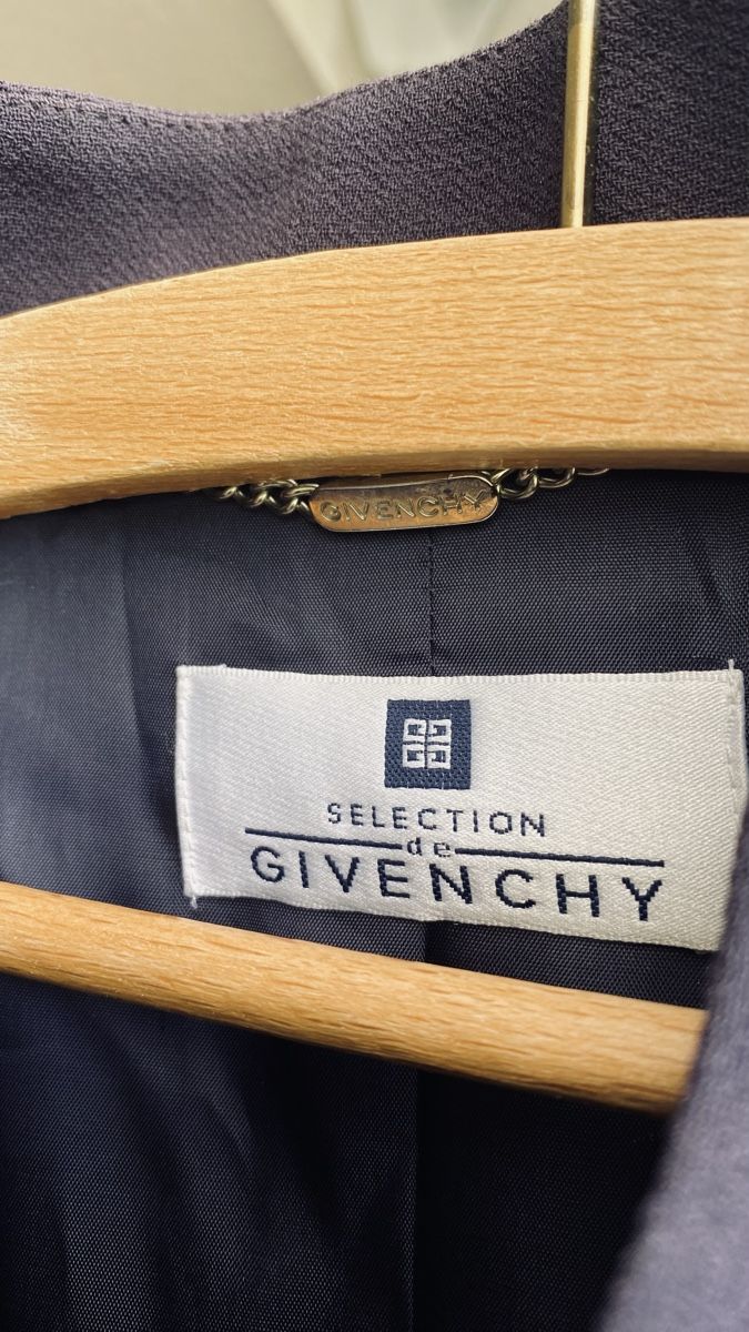 Costumi: Givenchy 2 Teiler Kostüm – Nuovo (secondo la descrizione) da Adliswil venduto da Sam42 2